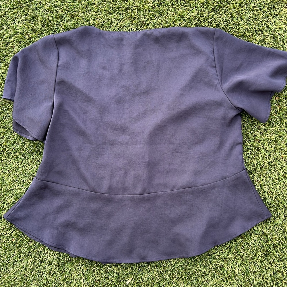 Express Blouse - Picture 3 of 4